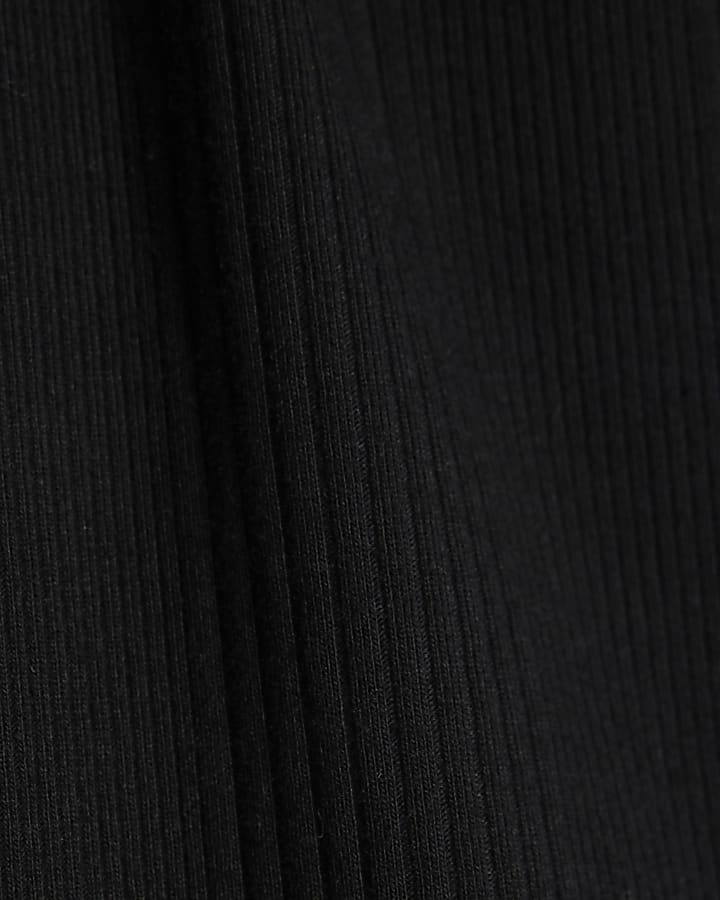 Black Sleeveless Ribbed Tank Top