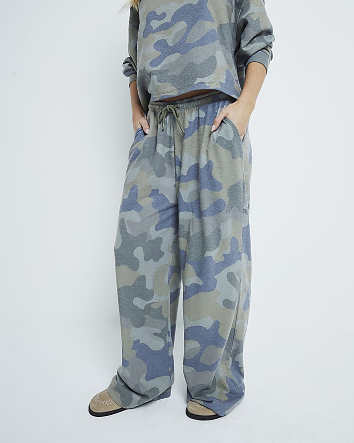 Petite Green Camo Wide Leg Joggers