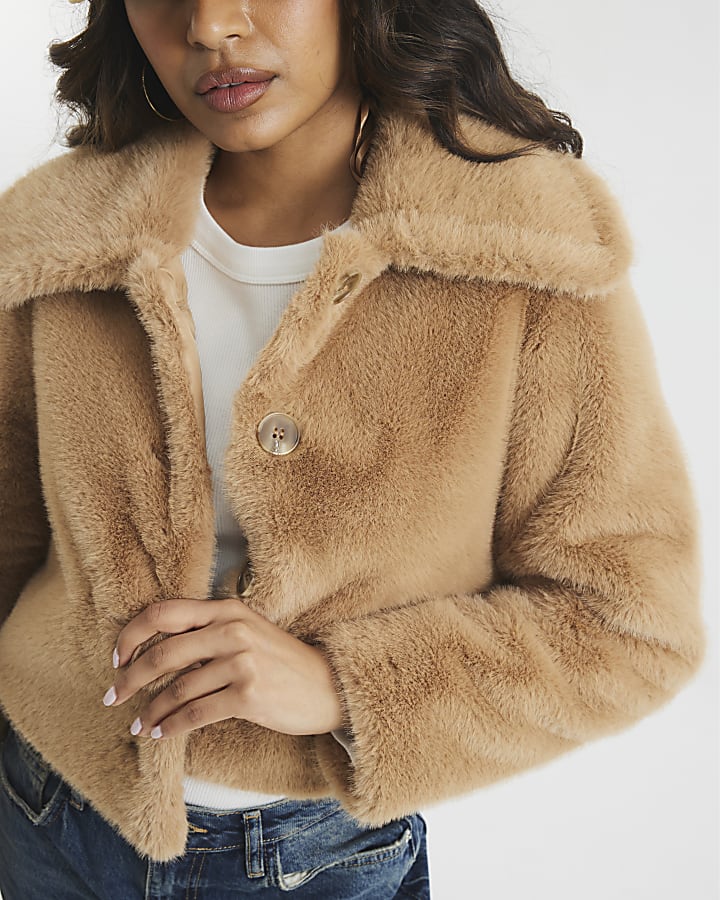 Petite Beige Faux Fur Button Up Jacket