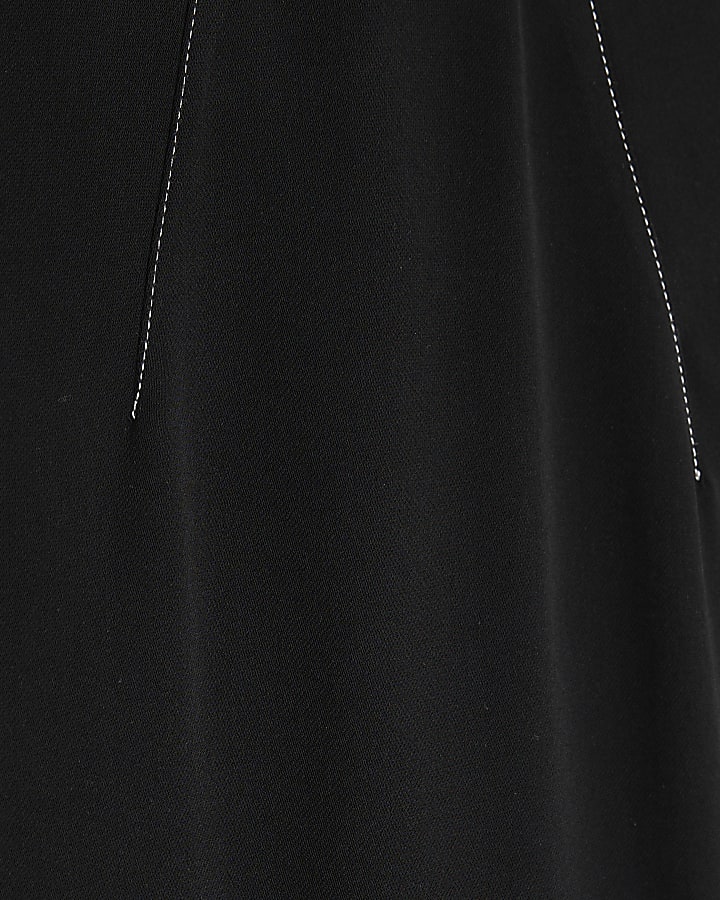 Black Sleeveless Topstitch Tank Top