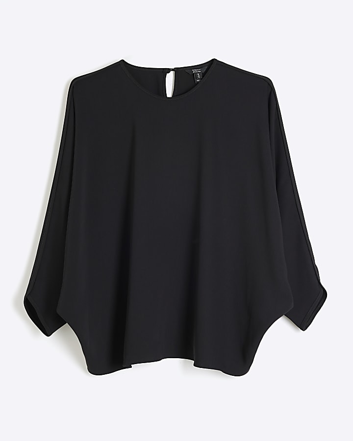 Black Short Sleeved Batwing T-shirt