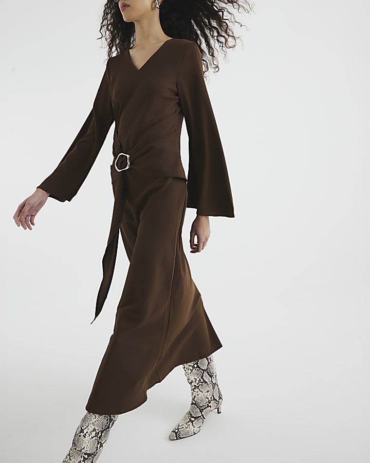 Brown Long Sleeved Tie Waist Midi Dress