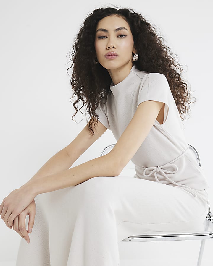Cream Short Sleeve High Neck Tie Top