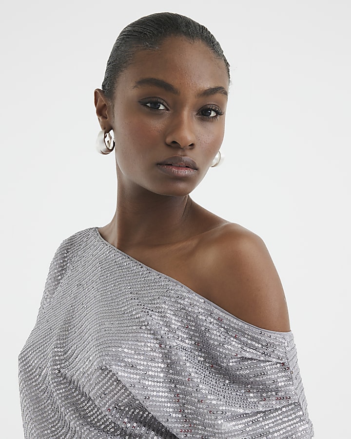 Grey Short Sleeve Sequin Drape Top