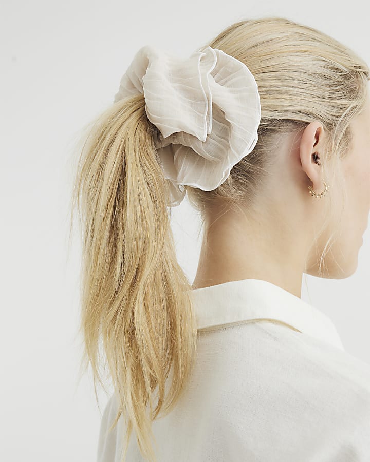 Cream Pleat Organza Scrunchie