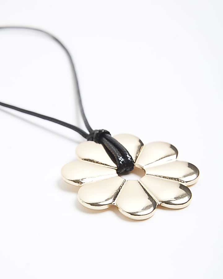 Black Gold Flower Pendant Necklace