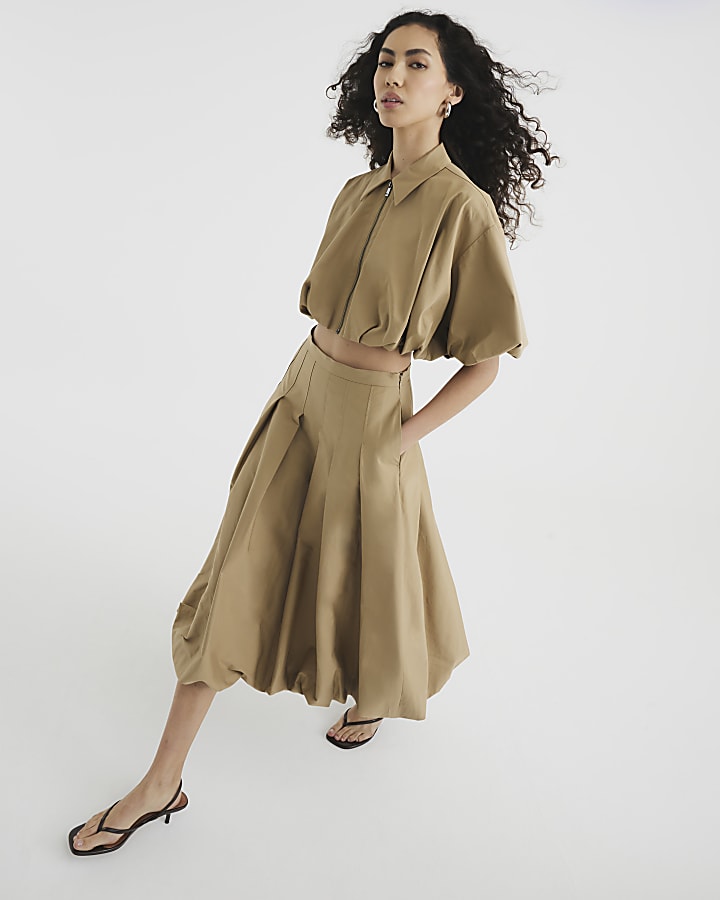 Beige Zip Front Bubble Hem Crop Shirt