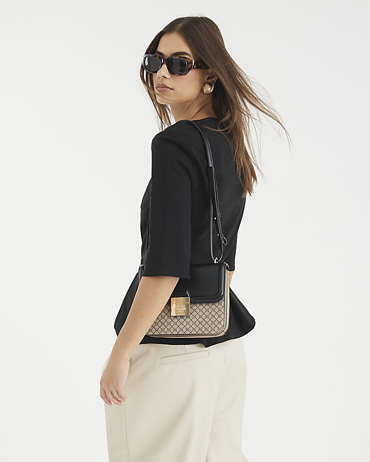 Black Short Sleeve Belted Top