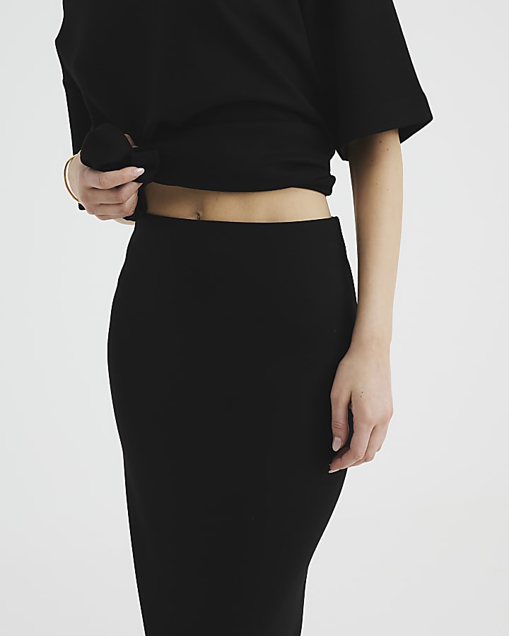 Black Premium Sculpted Maxi Skirt