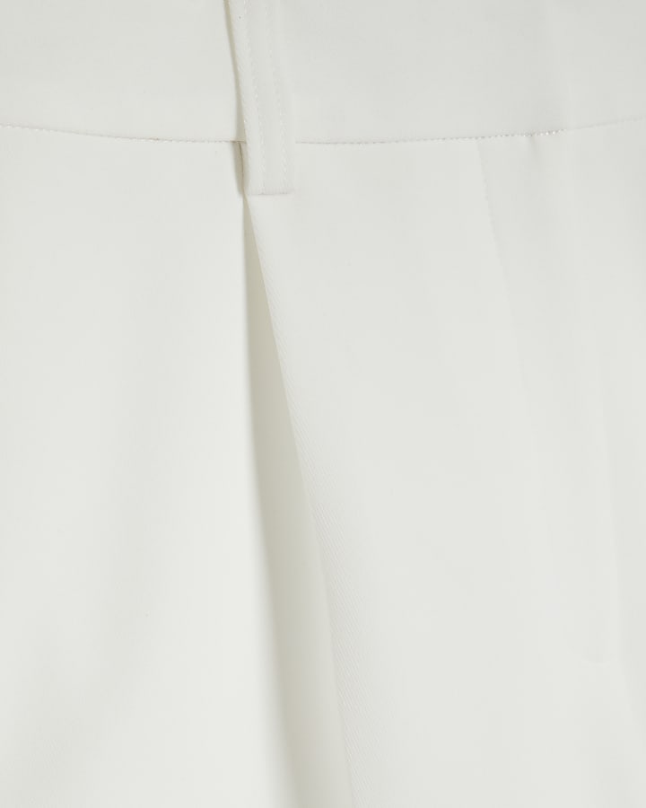 White Slim Barrell Leg Trousers