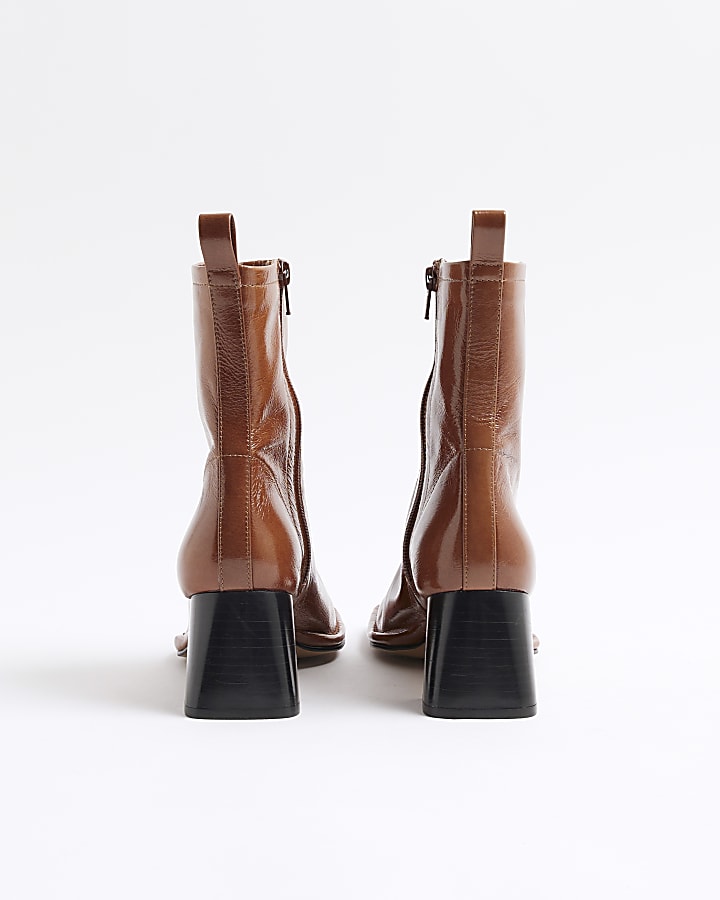 Brown Leather Stitched Block Heeled Boots