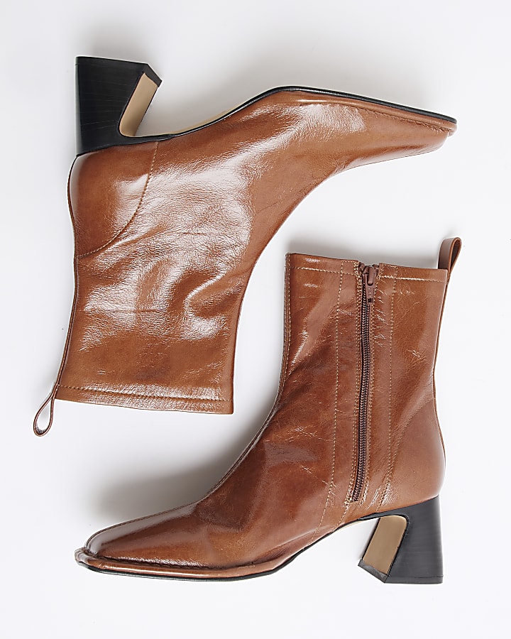 Brown Leather Stitched Block Heeled Boots