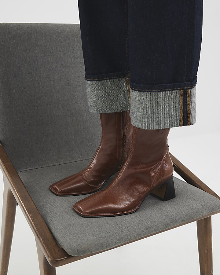 Brown Leather Stitched Block Heeled Boots