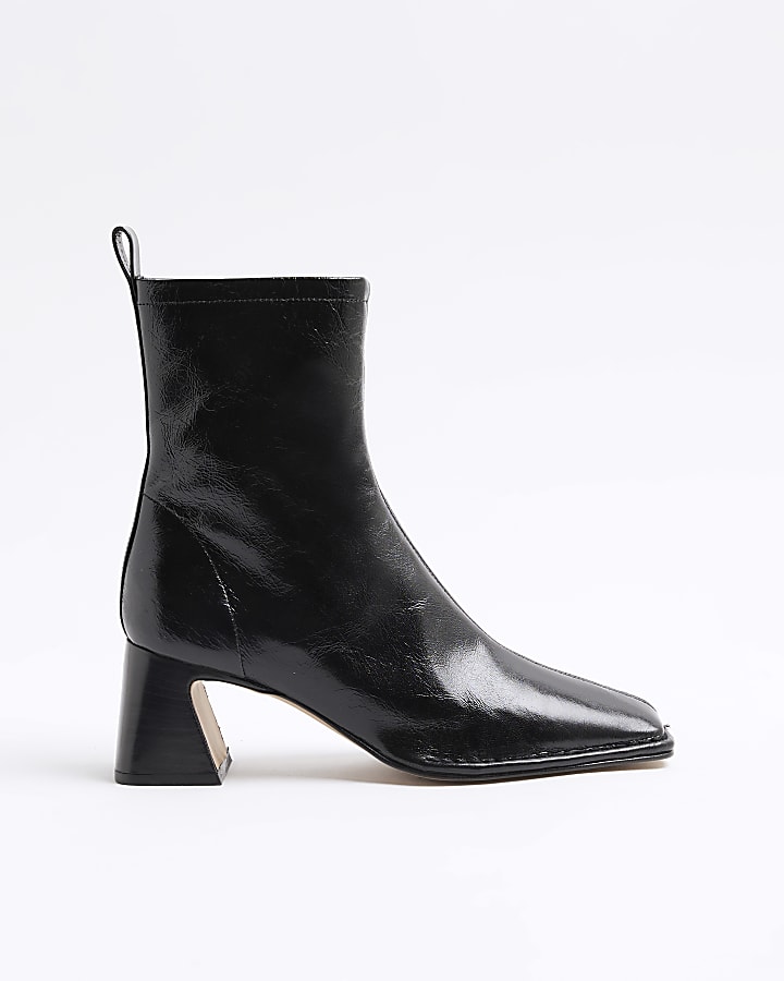 Black Leather Stitched Block Heeled Boots