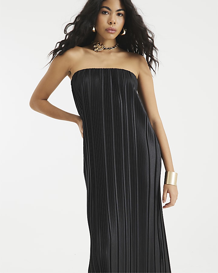 Black Sleeveless Plisse Bandeau Midi Dress