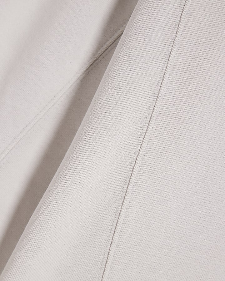 Grey Long Sleeve Raw Hem Sweatshirt