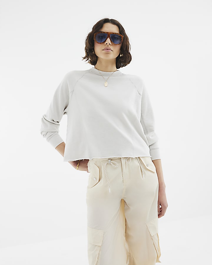 Grey Long Sleeve Raw Hem Sweatshirt
