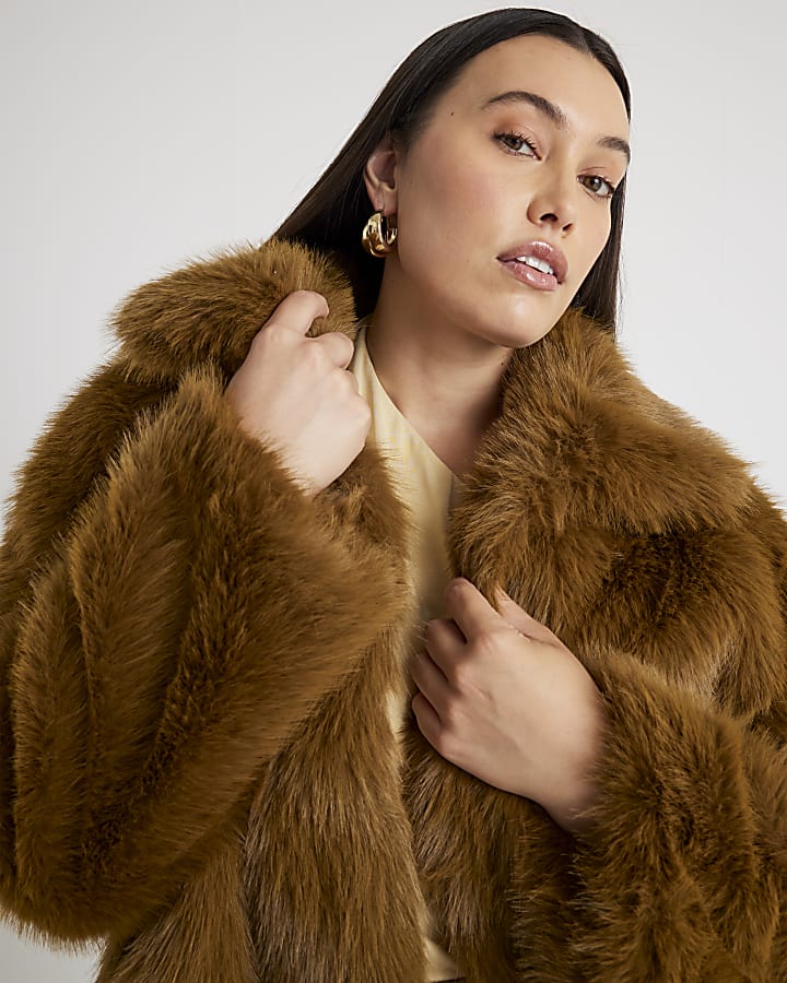 Green Faux Fur Collared Jacket