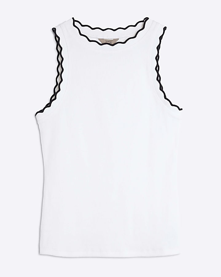 White Sleeveless Scallop Trim Tank Top