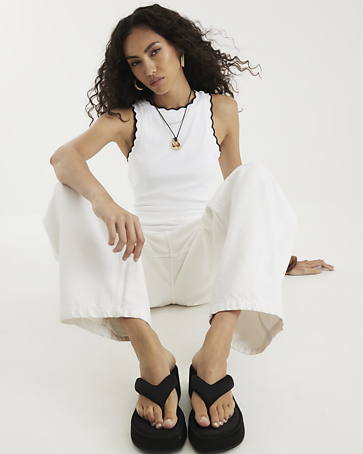 White Sleeveless Scallop Trim Tank Top