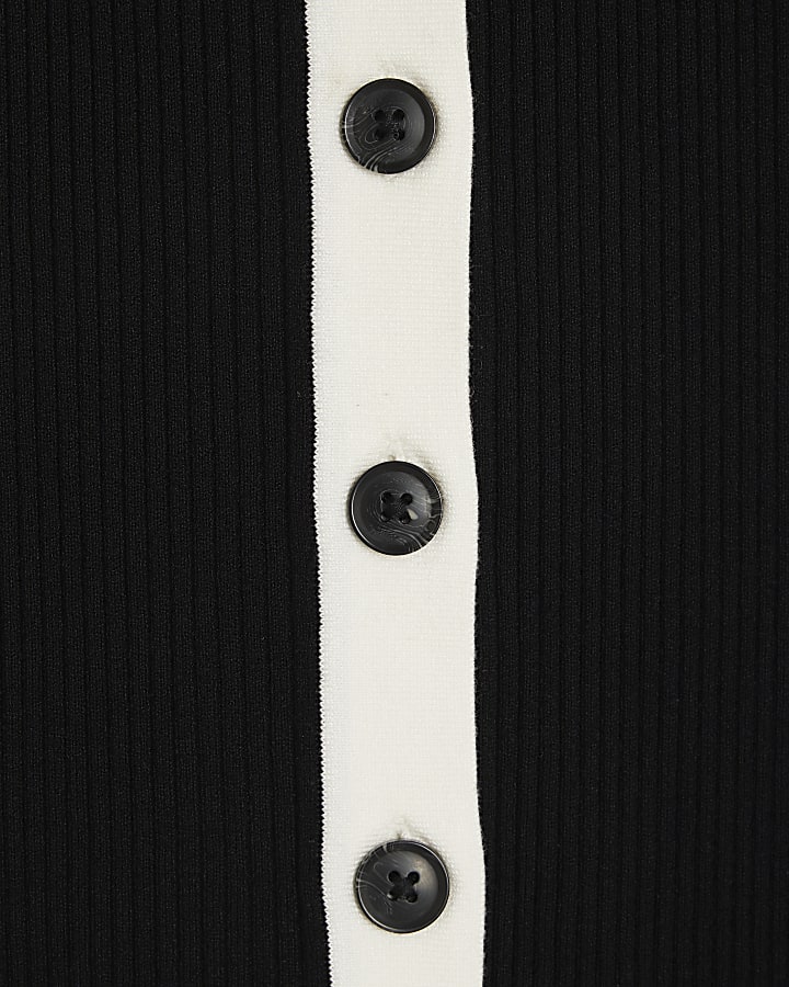 Black Knit Curved Hem Ribbed Top