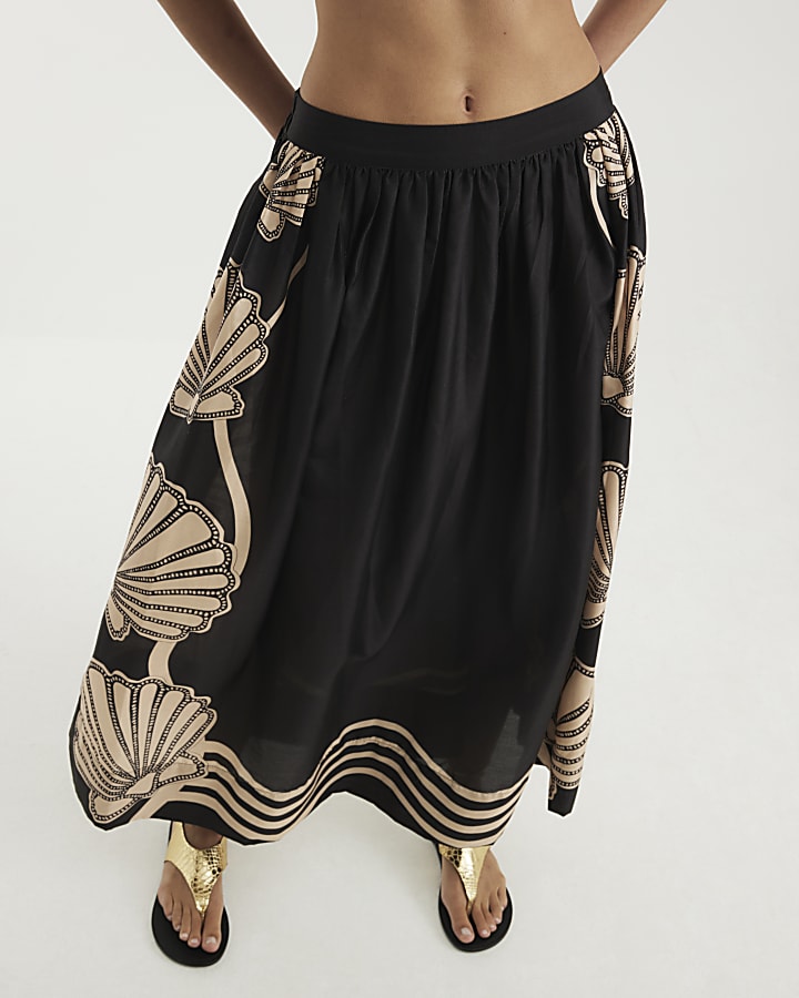 Black Printed Beach Maxi Skirt
