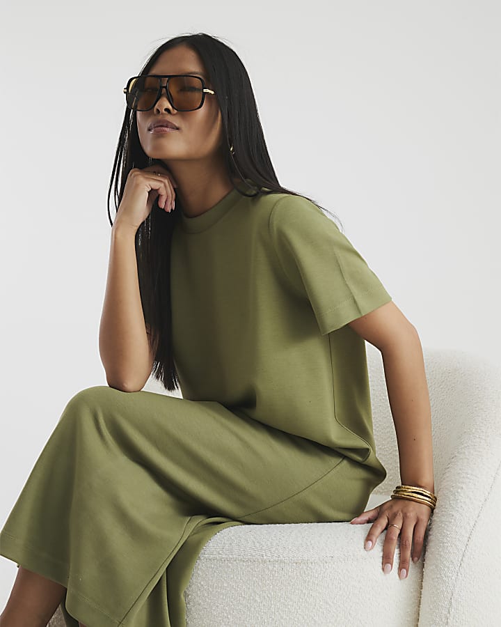 Petite Khaki Premium Maxi T-Shirt Dress
