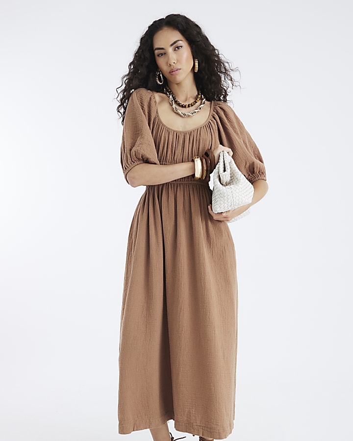 Brown Short Sleeve Gathered Midi Dress