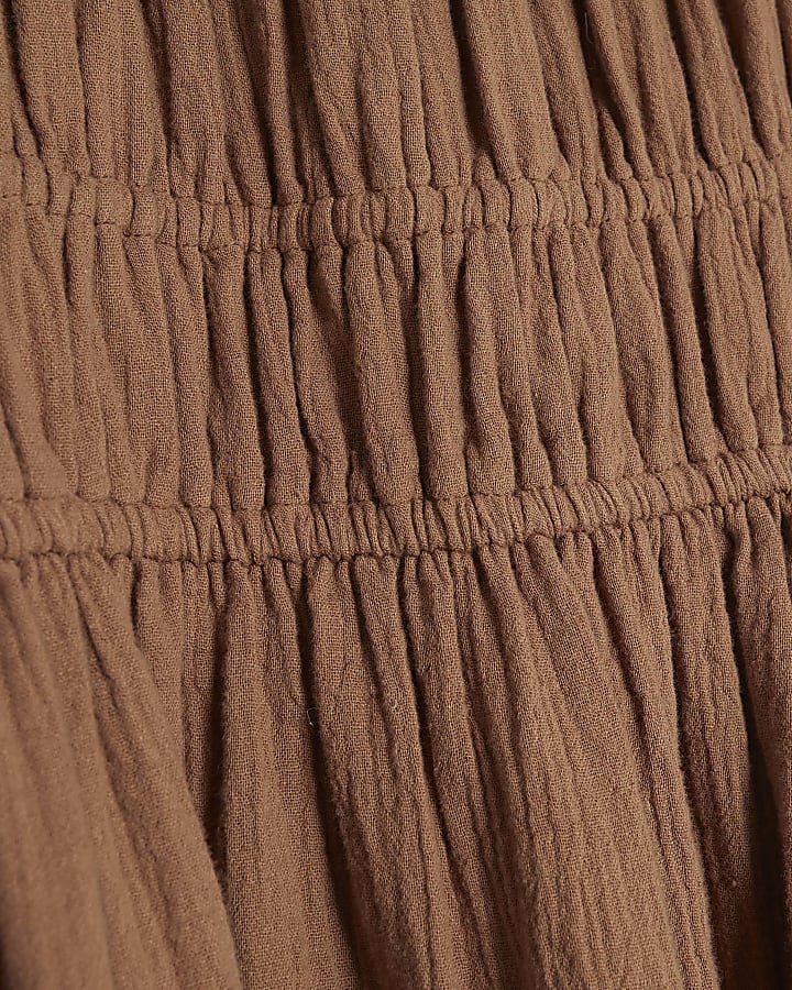Brown Short Sleeve Gathered Midi Dress