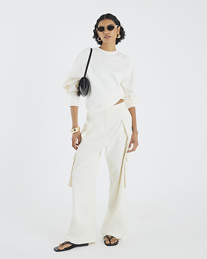 Cream Long Sleeve Seam Front Sweatshirt