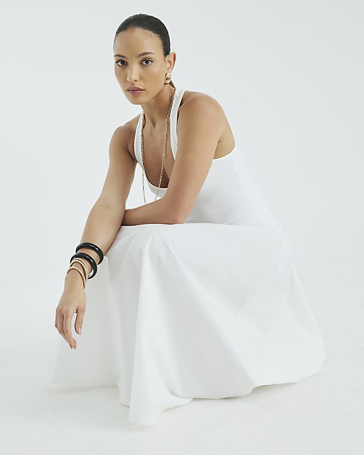 Cream Sleeveless Scoop Neck Maxi Dress