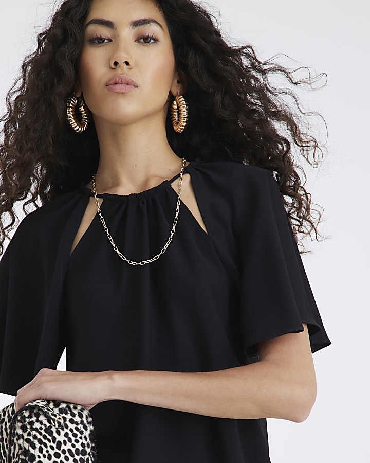Black Ruched Neck T-shirt