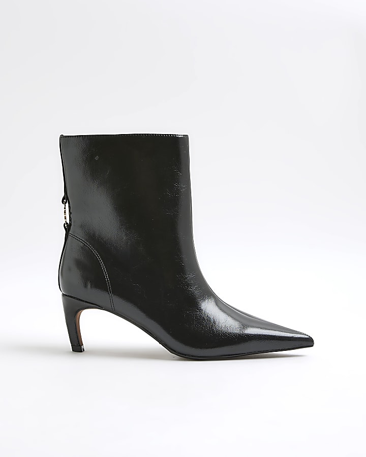 Black Point Toe Kitten Heel Boots