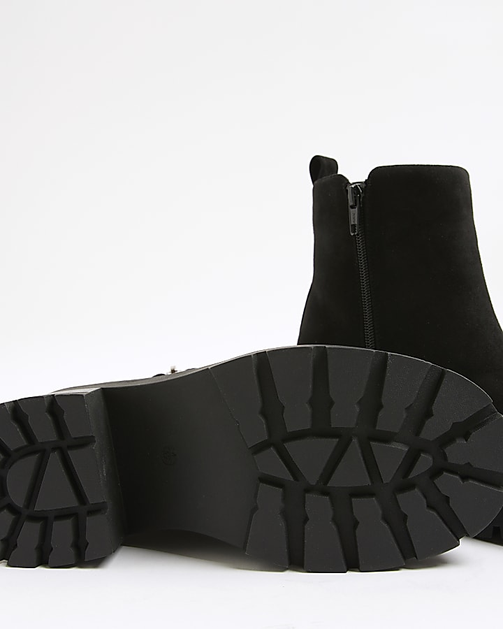 Black Block Heeled Side Zip Boots