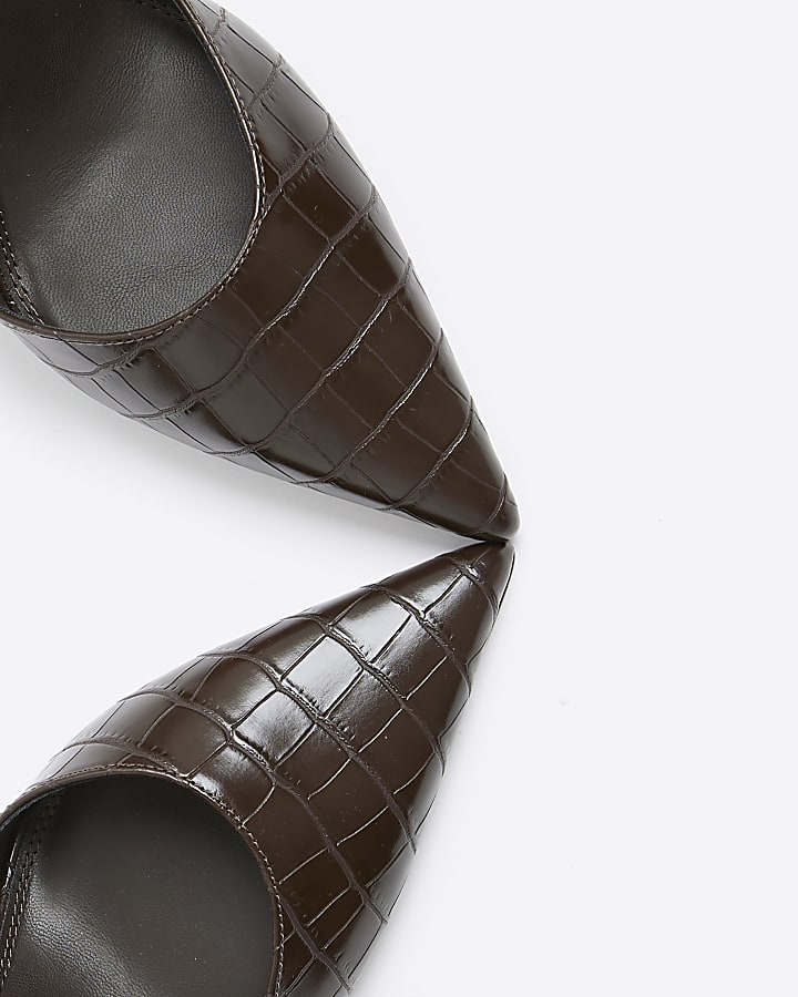 Brown Croc Texture Print Court Heels
