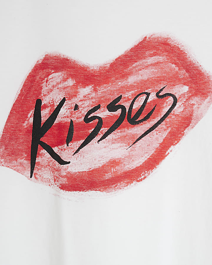 White Short Sleeve Kisses Sketch T-shirt