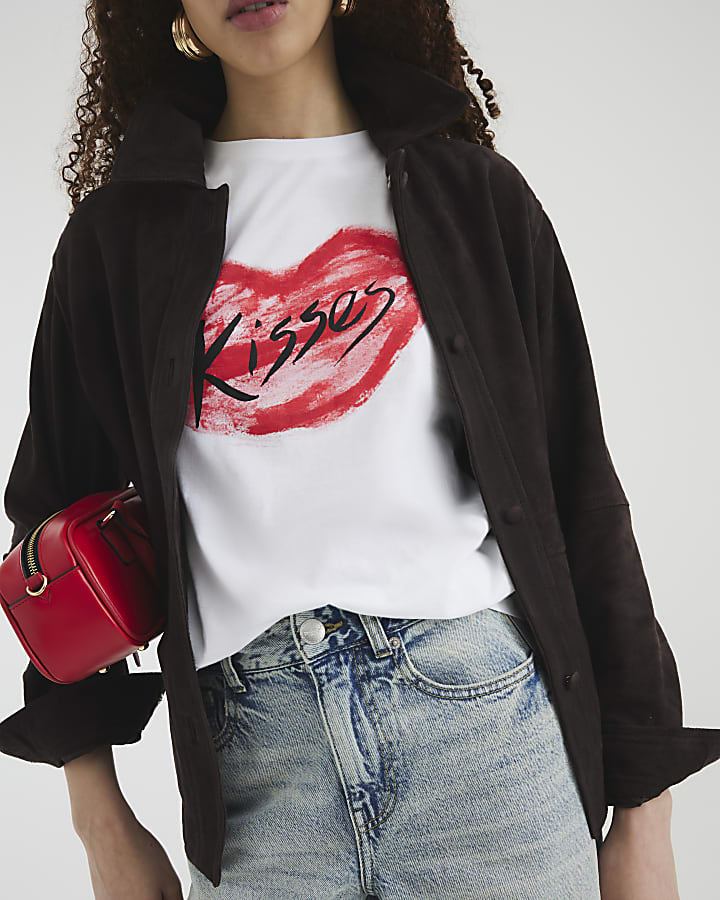 White Short Sleeve Kisses Sketch T-shirt