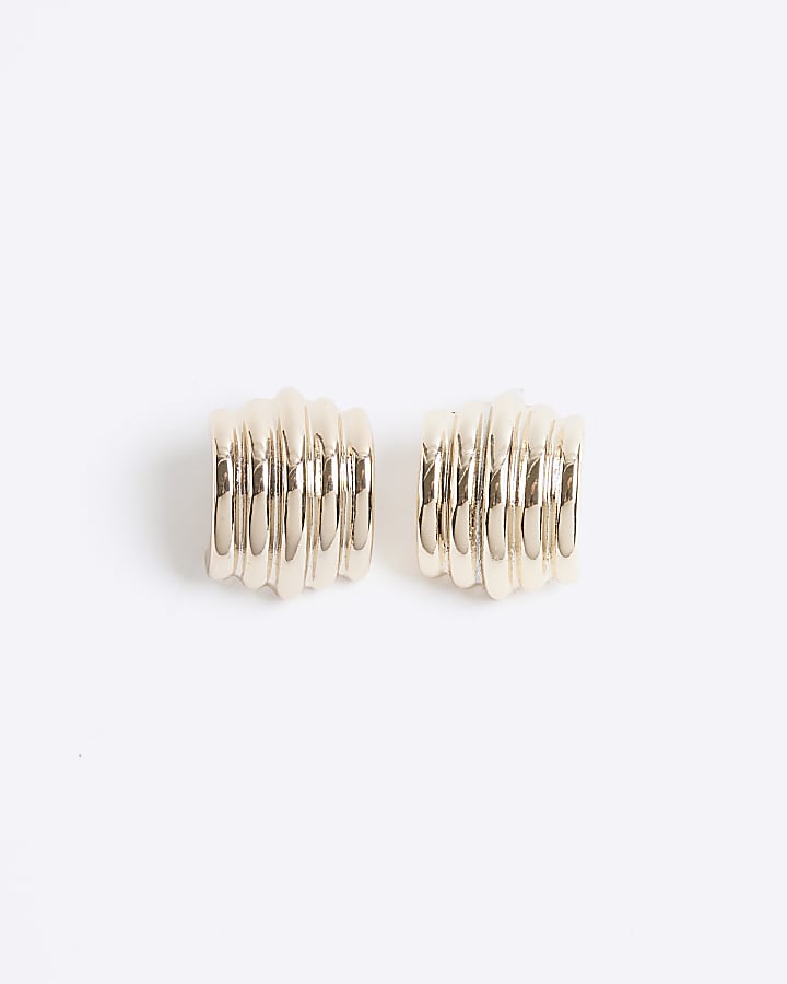 Gold Ridge Detail Stud Earrings