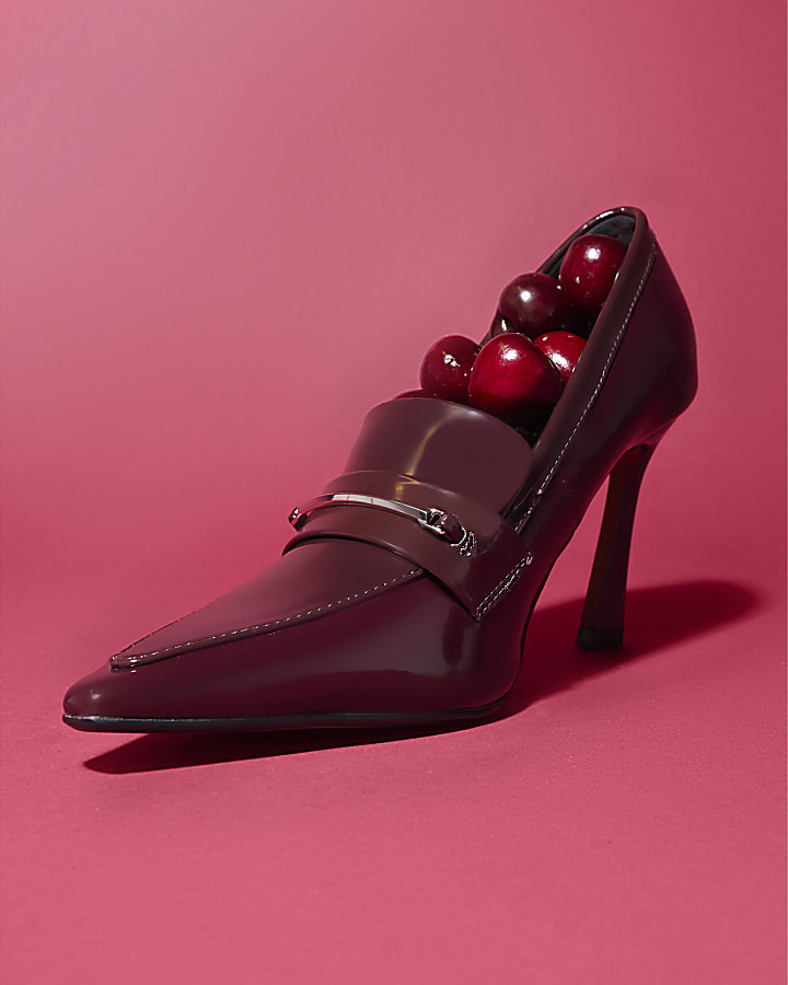 Red Heeled Pointed Loafers