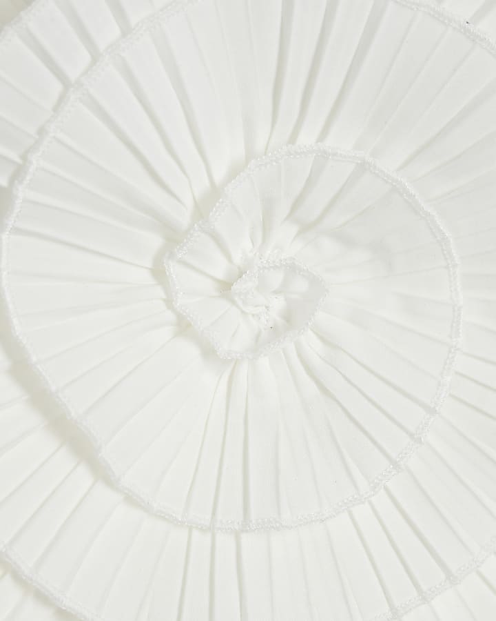 White Sleeveless 3D Floral Ruffle Tank Top
