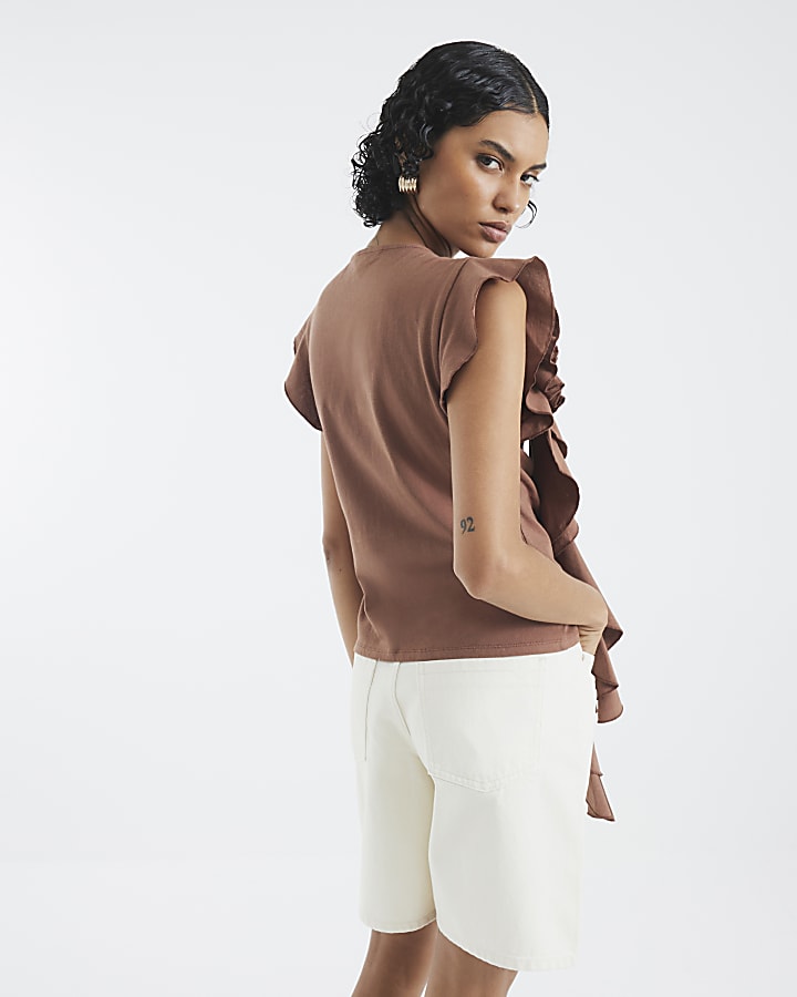 Brown Short Sleeve Floral Ruffle T-shirt