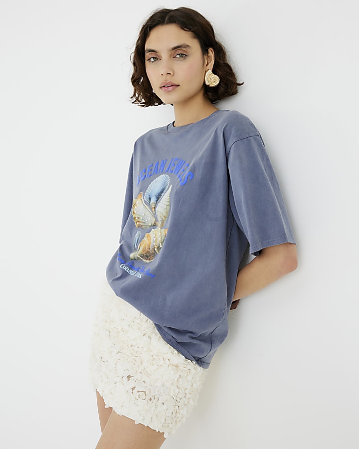 Blue Ocean Shell Pearl Embellished T-Shirt