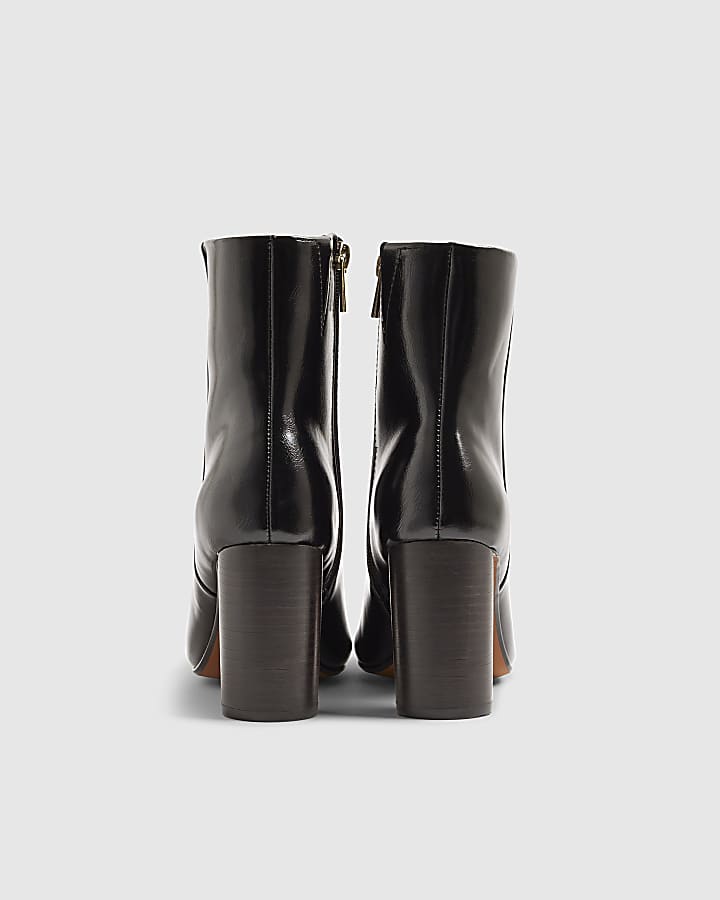 Black Round Heeled Ankle Boots