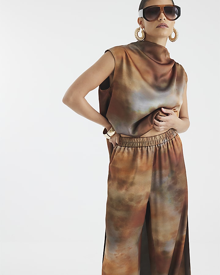Petite Brown Abstract Print Wide Leg Trousers