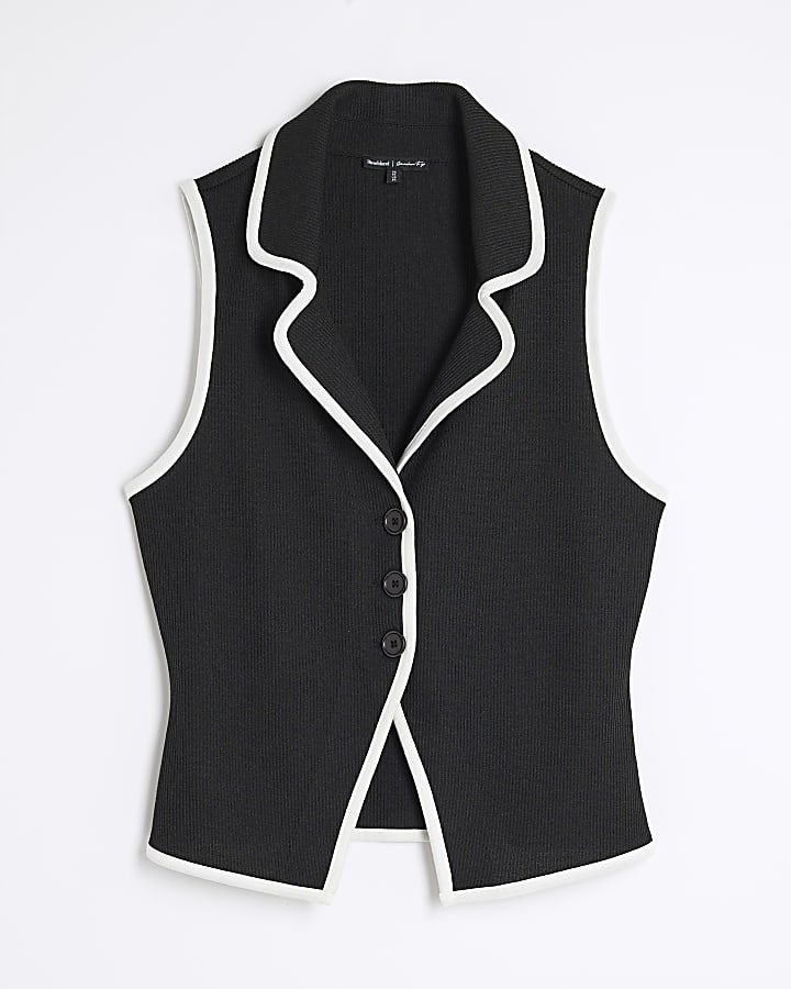 Black Tipped Collar Sleeveless Top