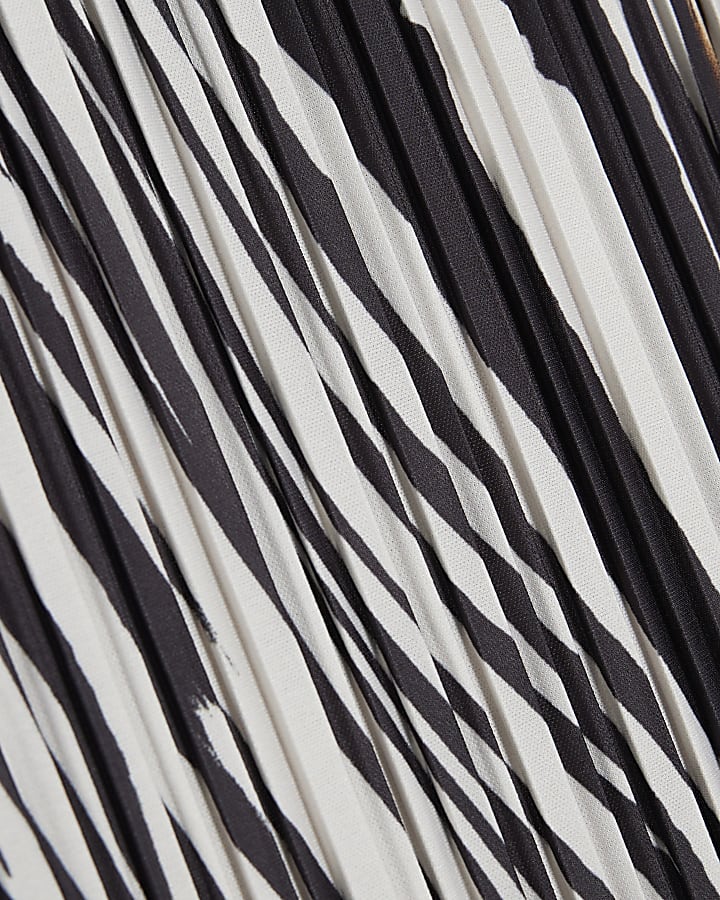 Black Zebra Print Plisse Midi Dress