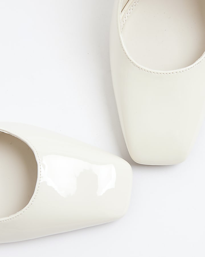Cream Pointed Toe Sling Back Court Heels