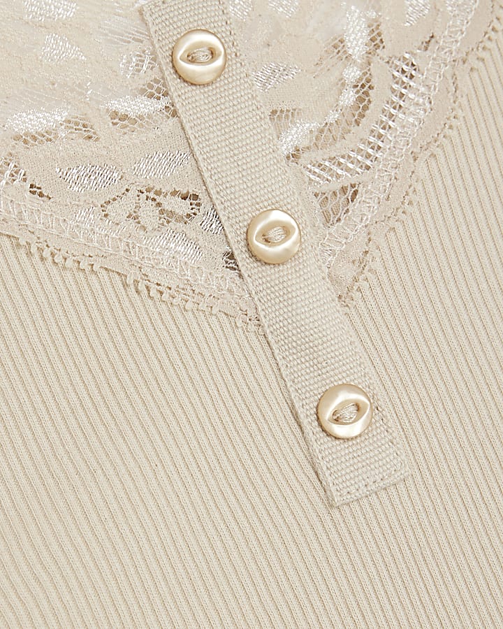Cream Sleeveless Lace Trim Ribbed Cami Top