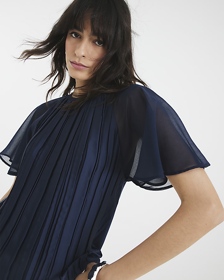Navy Short Sleeve Hybrid T-shirt
