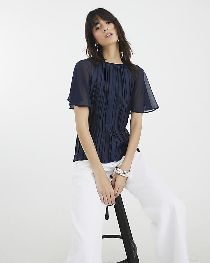 Navy Short Sleeve Hybrid T-shirt